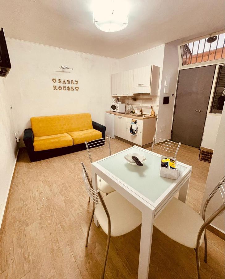 Sabry House Apartment Napoli Bagian luar foto
